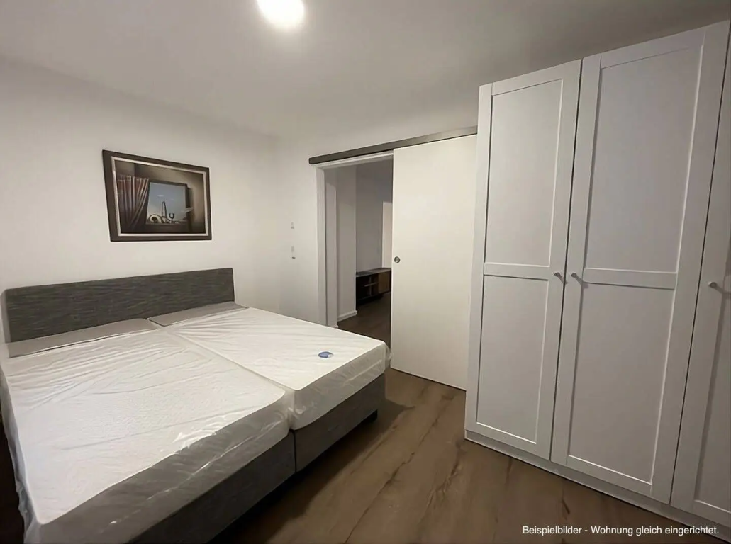 Stilvoll möblierte Altbauperle mit Balkon direkt am Weinmarkt – Irrerstraße 13, 90403 Nürnberg Sebald – Vorschaubild 7