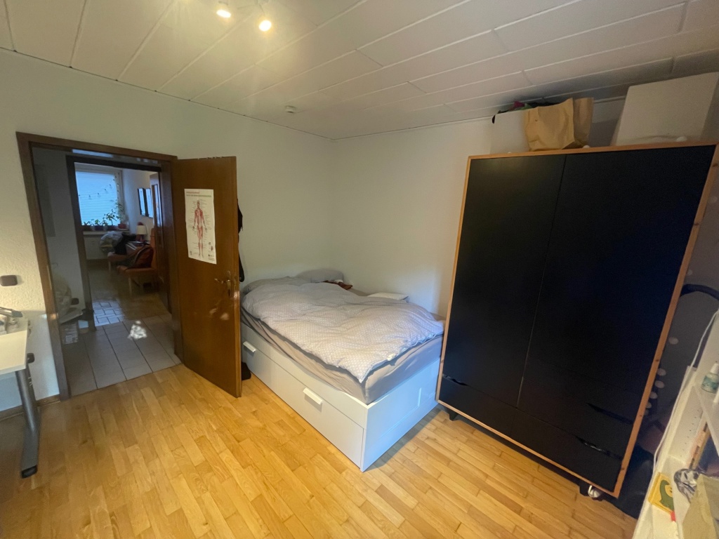 Gemütlich möblierte Wohnung zur Untermiete in Essen-Holsterhausen – Hans-Thoma-Straße, 45147 Essen Holsterhausen – Vorschaubild 2