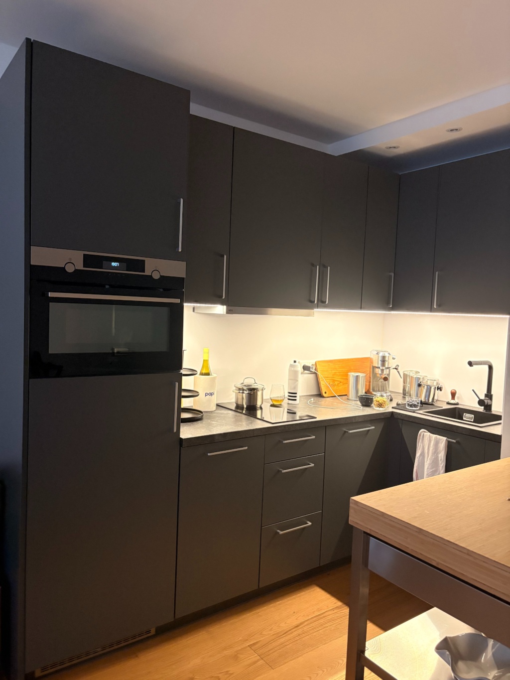 Untermiete: Möblierte 2Z-Wohnung nähe Englischer Garten – Ohmstraße 8, 80802 München München – Vorschaubild 4