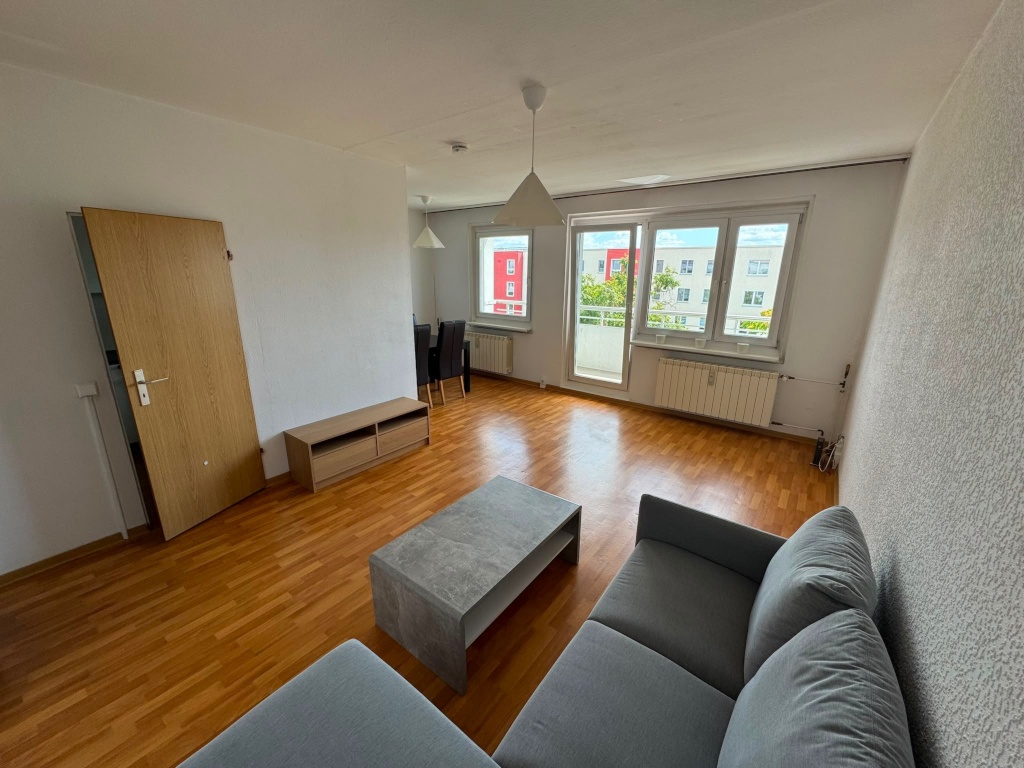 Helle vollmöblierte 3 Zimmer Dachgeschosswohnung ab 09/2026 – Massower Straße, 10315 Berlin Friedrichsfelde – Vorschaubild 3