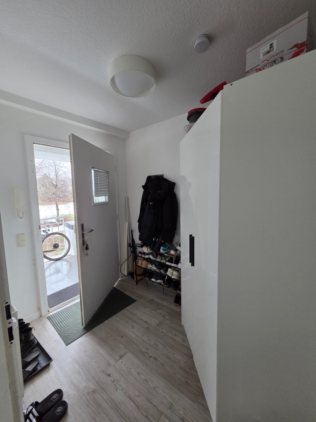Möblierte Zwischenmiete Sep–Dez: 70 m2 Wohnung mit Südbalkon & Tiefgaragenstellplatz am Mediapark – Im Mediapark 0, 50670 Köln Neustadt-Nord – Vorschaubild 7