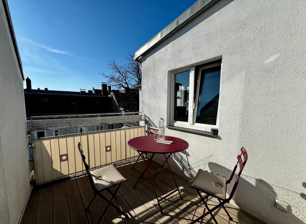 Helle, großzügige Dachgeschosswohnung – 3–6 Monate ab Oktober – Fredericiastraße 31, 14059 Berlin Charlottenburg – Vorschaubild 6