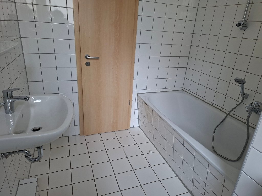 Wohnung südliche Innenstadt Torstrasse 21 - Bad 1-2
