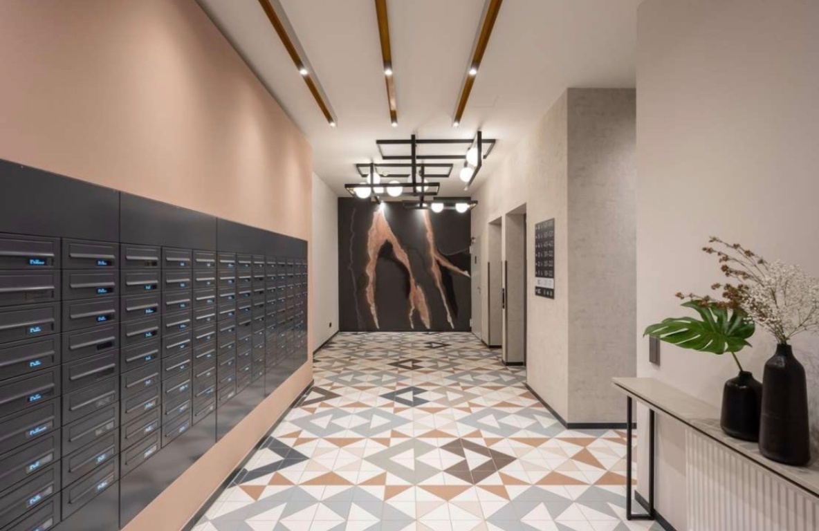 Möbliertes Design-Studio in Friedrichshain mit EBK, Balkon, luxuriösem Bad — Untermiete 1,5 Monate – Kreutzigerstraße, 10247 Berlin Berlin – Vorschaubild 8