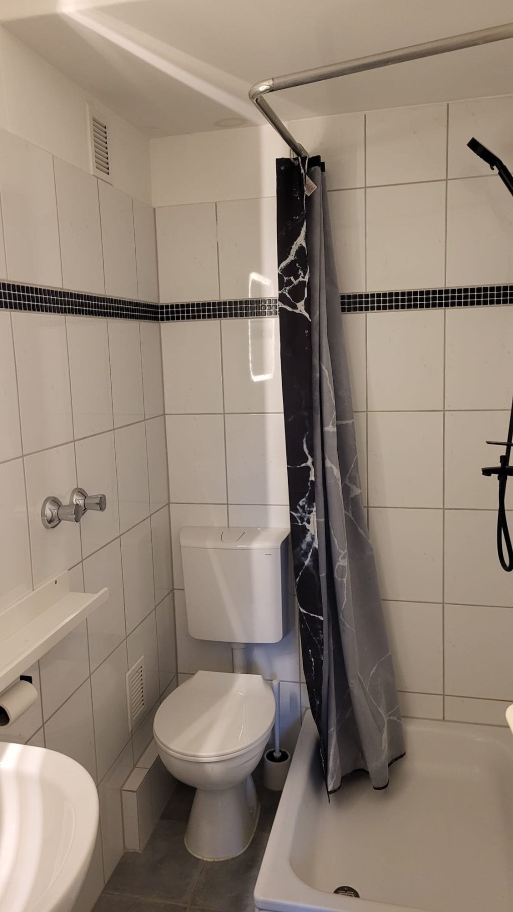 Tauschangebot! 1-Zimmer-Wohnung linksrheinisch gegen WG-Zimmer linksrheinisch – Ritterstr., 50670 Köln Altstadt-Nord – Vorschaubild 4