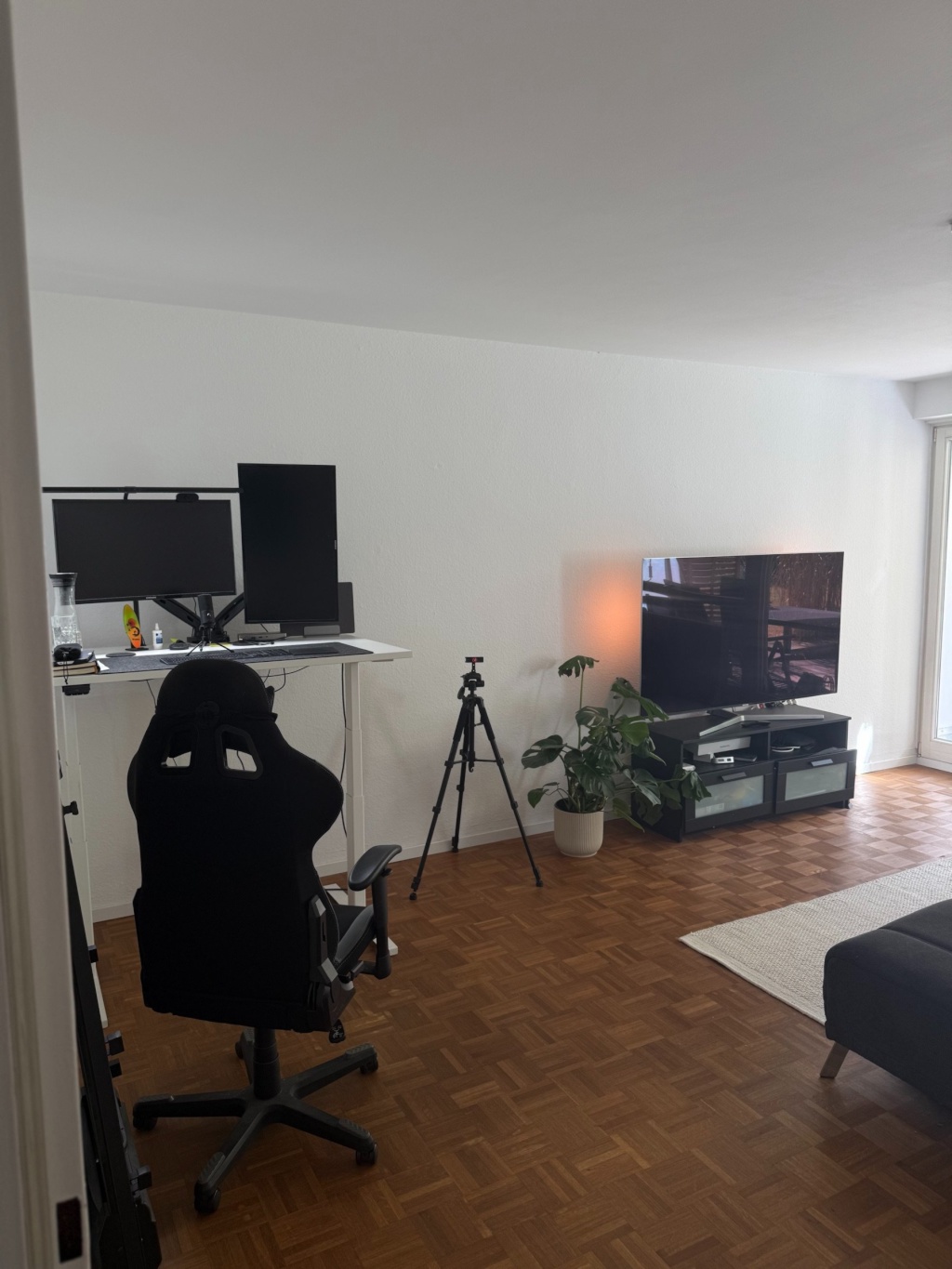 2-Zimmer Wohnung - 5 min zur Außen-Alster, 10 min zum HBF mit Terrasse mit Sonne den ganzen Tag über – Heinrich-Hertz-Str., 22085 Hamburg Uhlenhorst – Vorschaubild 2
