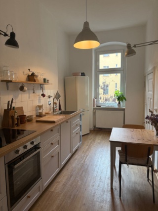 Beautiful furnished apartment in Prenzlauer Berg — photo 1