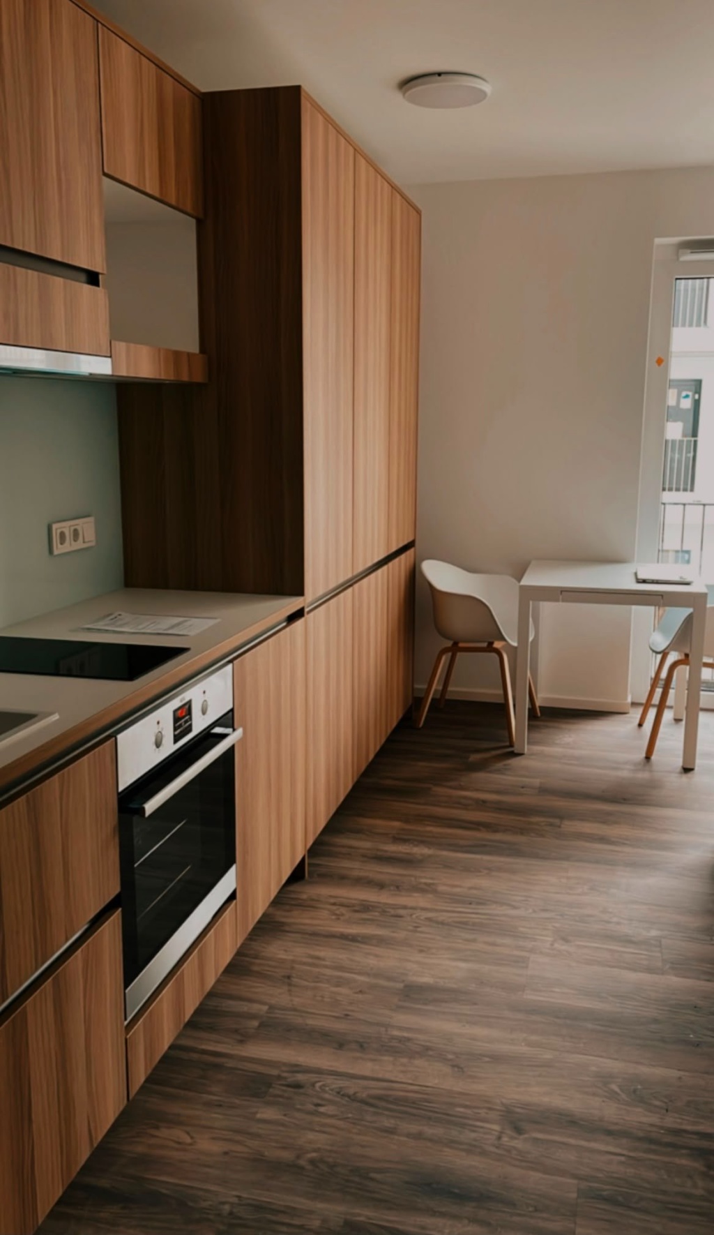 Schöne 1-Zimmer-Wohnung vollmöbliert mit Balkon in Stuttgart-Nord – nahe Milaneo – ab 01.10.2026 – Rosensteinstraße 33, 70191 Stuttgart Nord – Vorschaubild 2