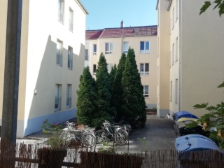 Imagen del anuncio: gemütliche 1-Zimmer-Wohnung (mit Einbauküche und Waschmaschine) - im Hinterhof, Nähe Uni