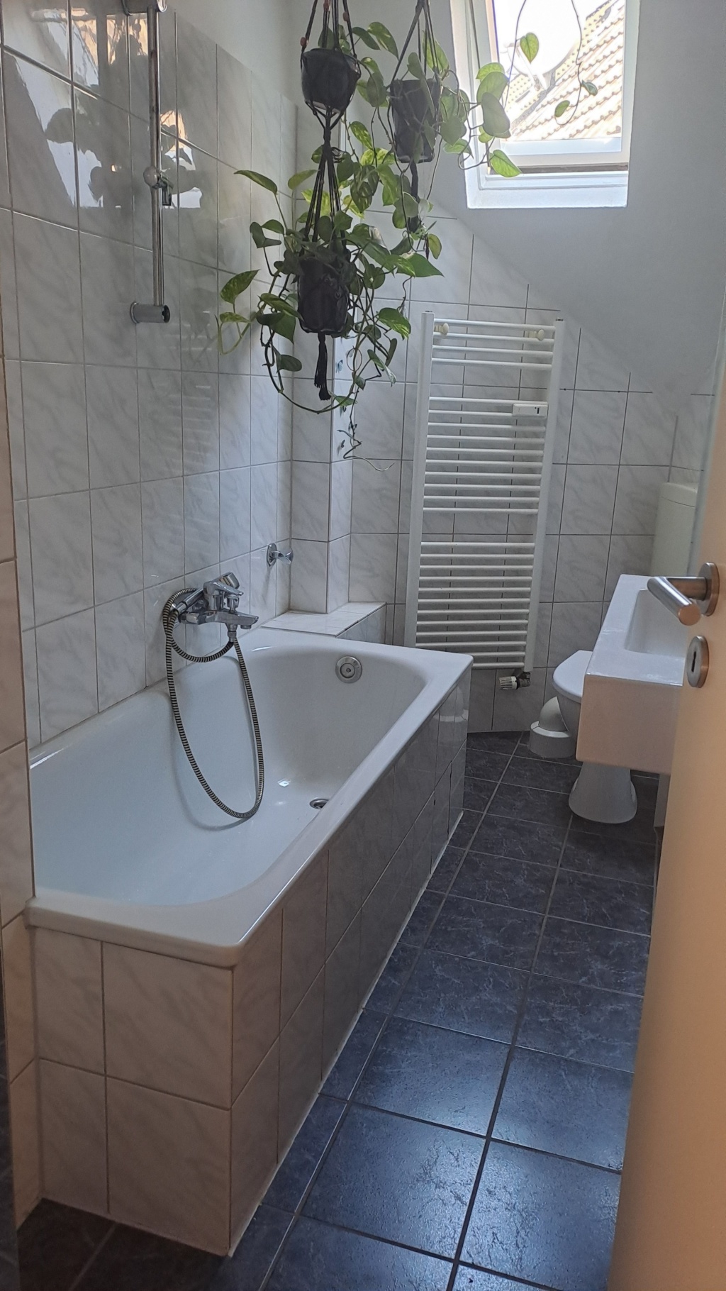 Vollausgestattete Wohnung in Altendorf zur Zwischenmiete – 45143 Essen Altendorf – Vorschaubild 3