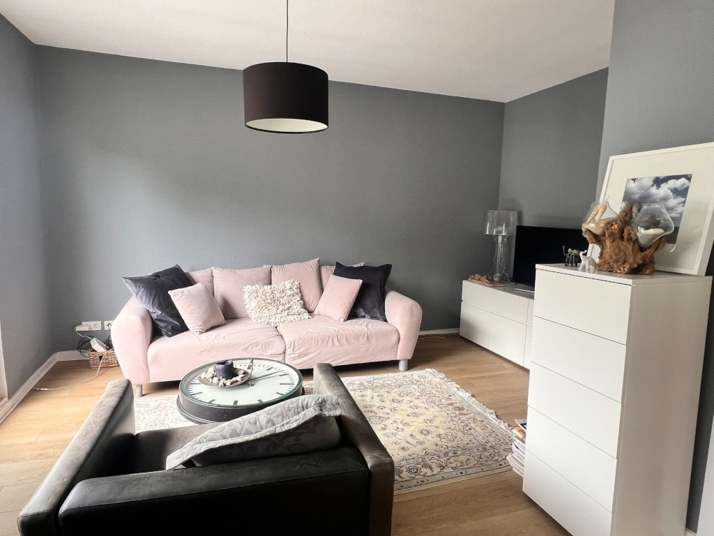 WG-Zimmer Stadtmitte Klosterstraße - Wohnzimmer