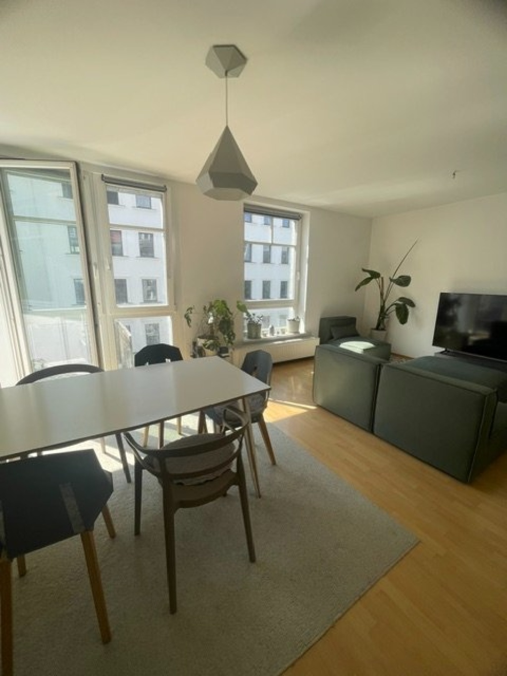 Helle 2-Zimmer-Wohnung (76 m2) in Berlin Mitte – Schumannstraße 19, 10117 Berlin Berlin – Vorschaubild 6