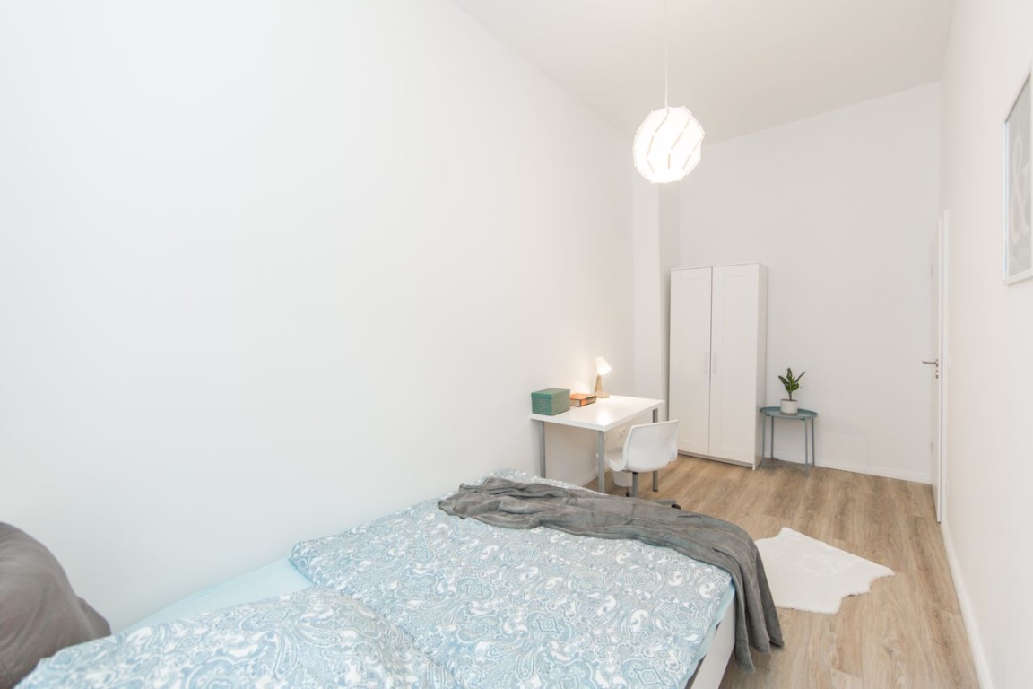 Modern möbliertes WG-Zimmer inkl. Anmeldung – Gräfestraße, 10967 Berlin Kreuzberg – Vorschaubild 2