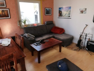 Anzeigenbild: Helle, voll möblierte 2,5-Zimmer-Wohnung mit Balkon & Home-Office in Ludwigsburg-Oßweil (Zwischenmiete ab 01.10.2026)