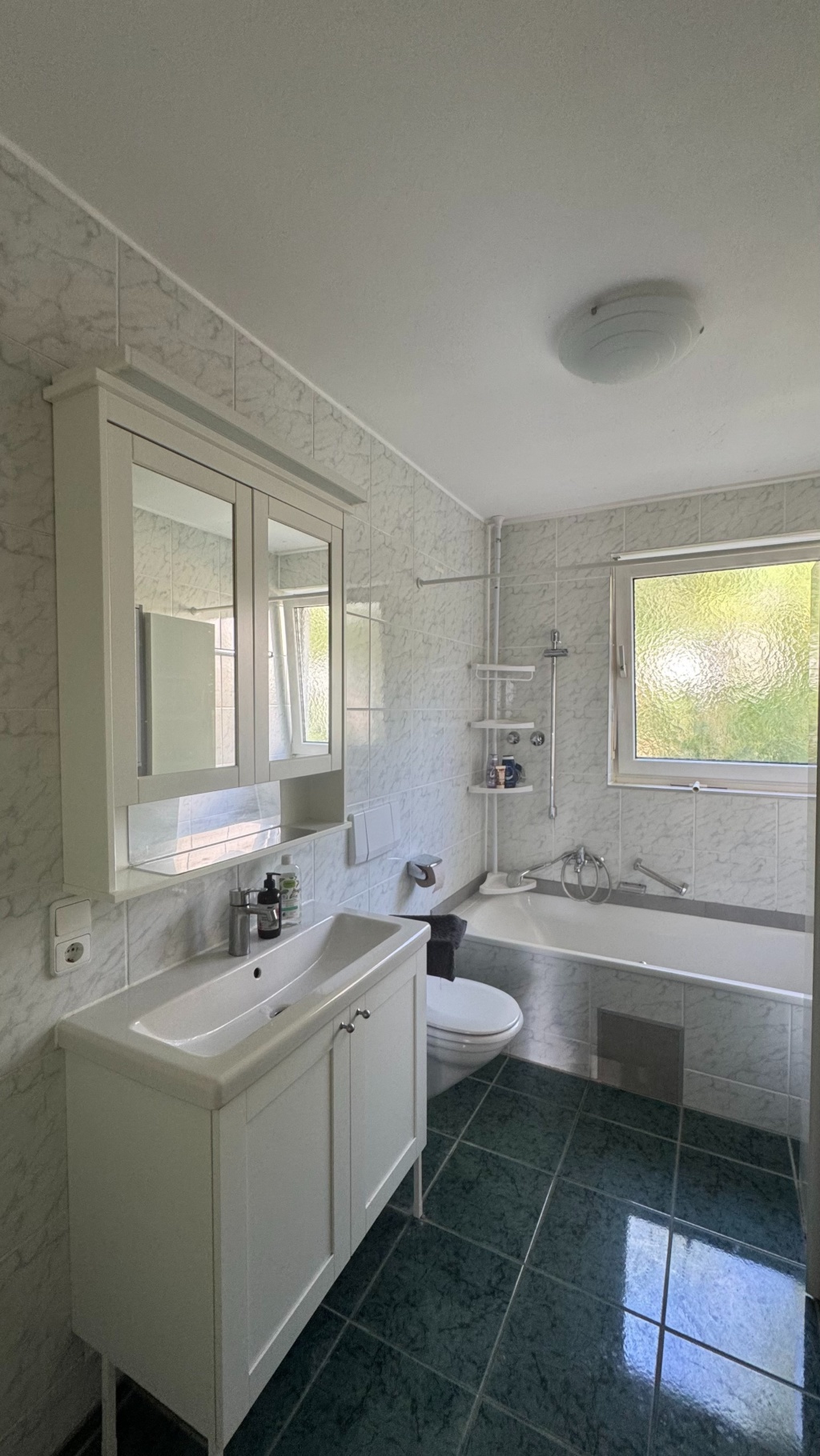 WG-Zimmer Ramersdorf-Perlach Peter-Henlein-Straße - Badezimmer