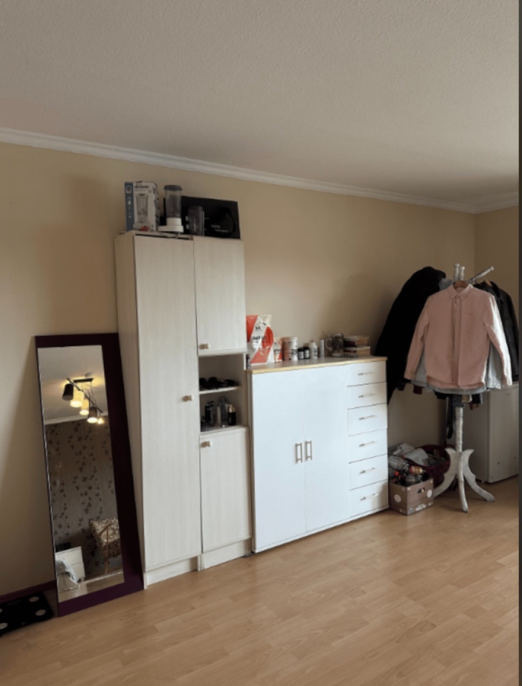 House Marianum Siedlungsweg 8 - Clothing side