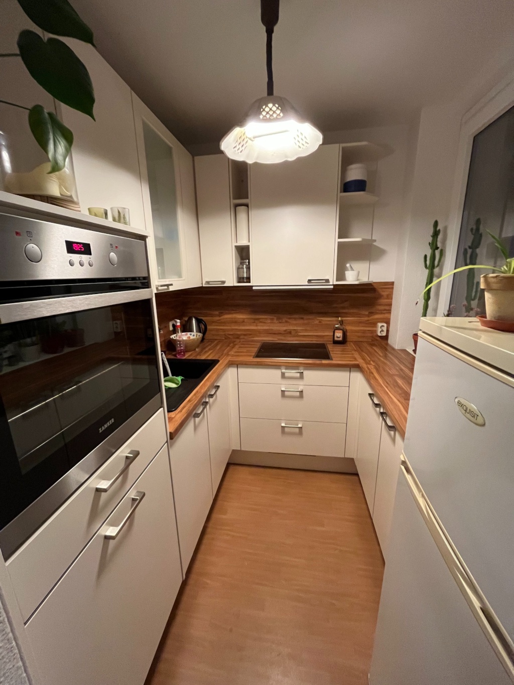 Sonnige, voll möblierte 1-Zimmer-Wohnung in Lichtenberg | ca. 33 m2 | ab 01.09. – Otto-Schmirgal-Straße 6, 10319 Berlin Lichtenberg – Vorschaubild 2
