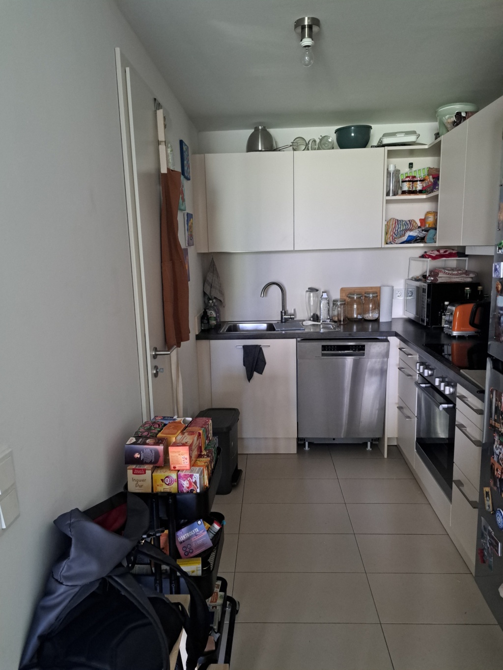 Flat Gesundbrunnen Lichtburgring 22 - Küche (offen zum Wohnzimmer)