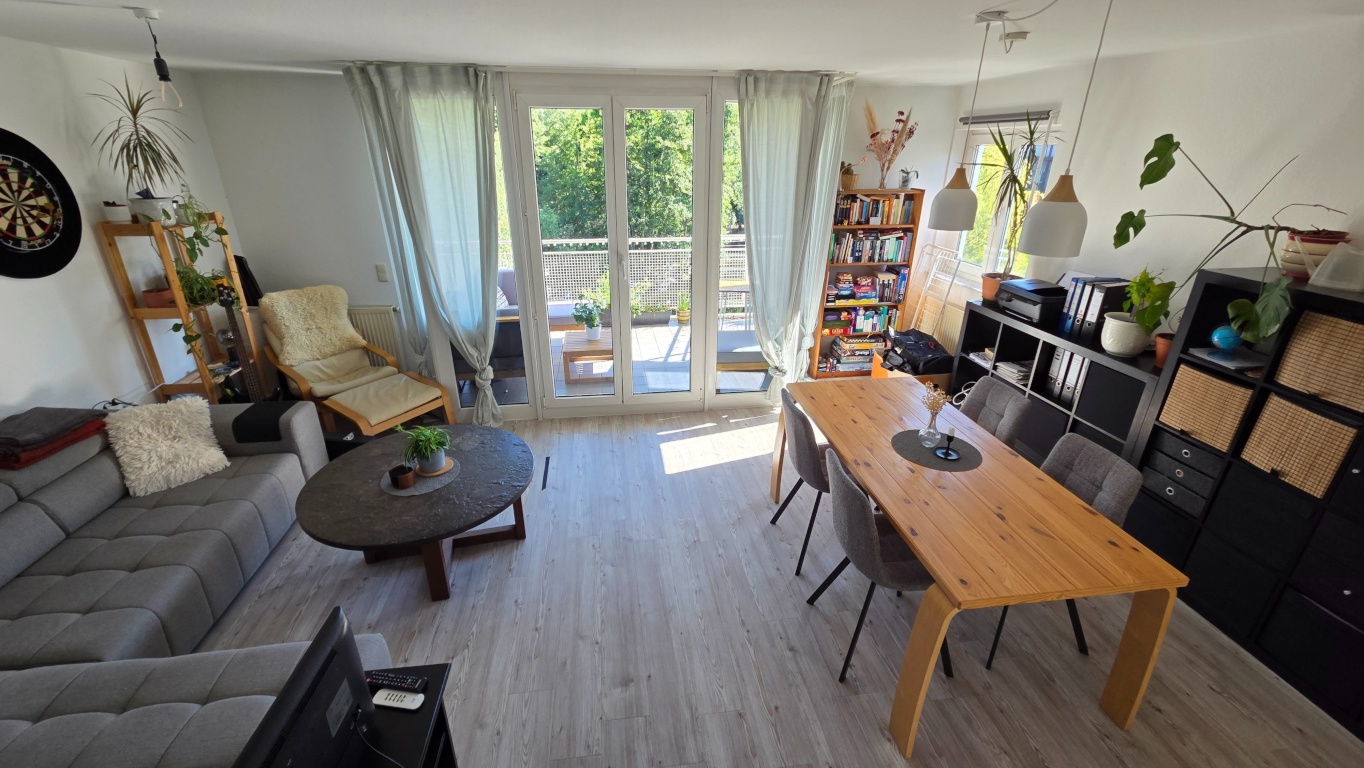 Möblierte Zwischenmiete Sep–Dez: 70 m2 Wohnung mit Südbalkon & Tiefgaragenstellplatz am Mediapark – Im Mediapark 0, 50670 Köln Neustadt-Nord – Vorschaubild 2