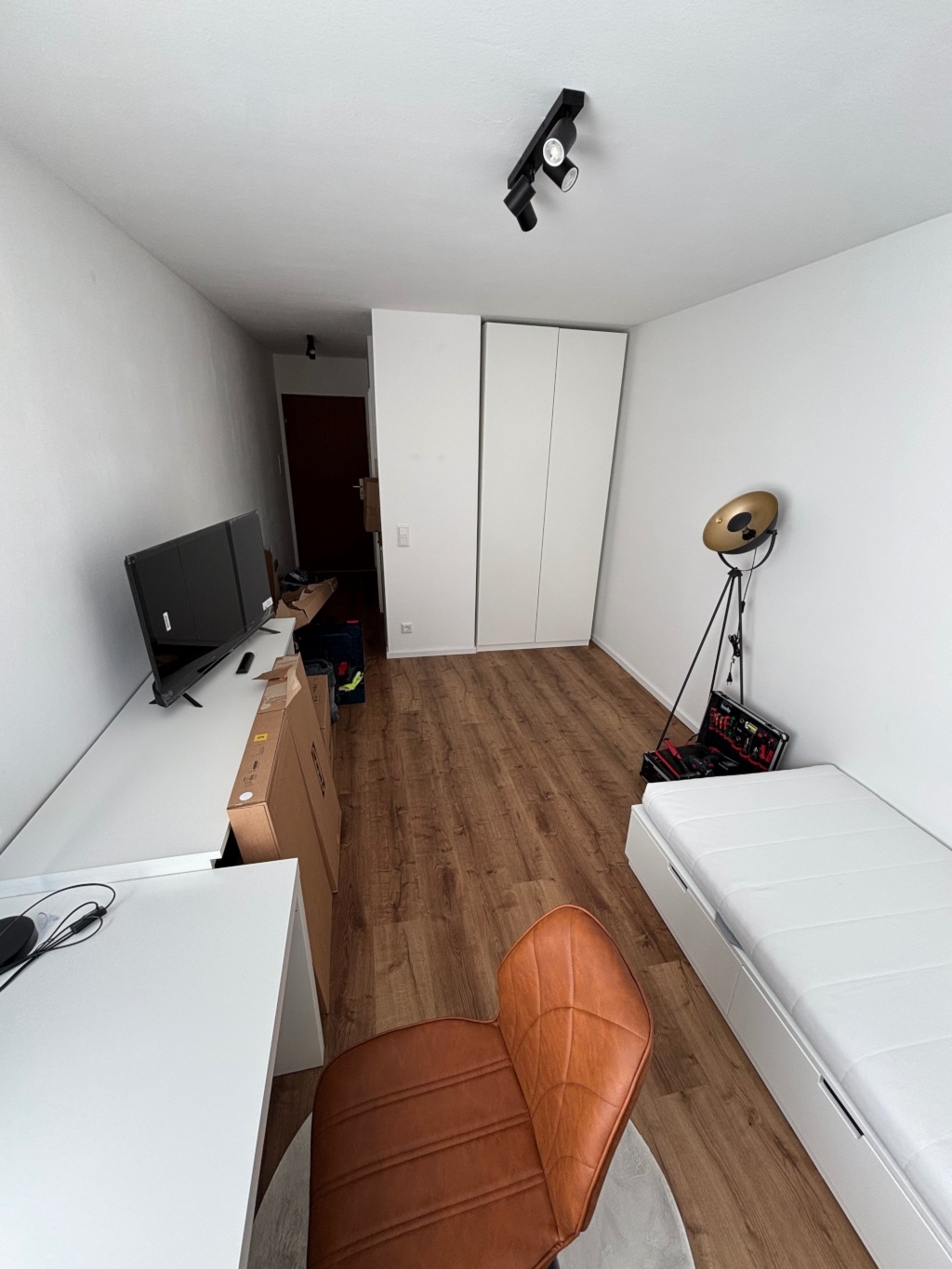 Bestlage Möbliertes Microapartment – direkt an der Uni & City ab 1. Oktober – 68161 Mannheim Innenstadt – Vorschaubild 2