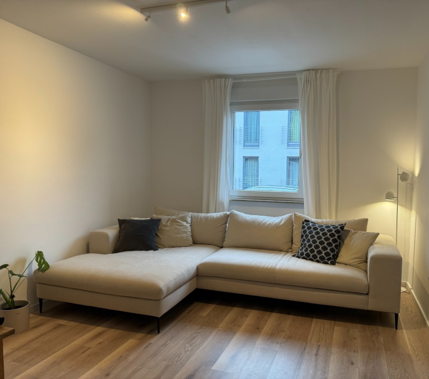 gehobene WG-taugliche Wohnung Köln-Dellbrück | 2 Zimmer | Vollmöbliert | Terrasse 50m2 | wunderschöner Garten 120m2 – Kemperbachstr 32, 51069 Köln Dellbrück – Vorschaubild 8