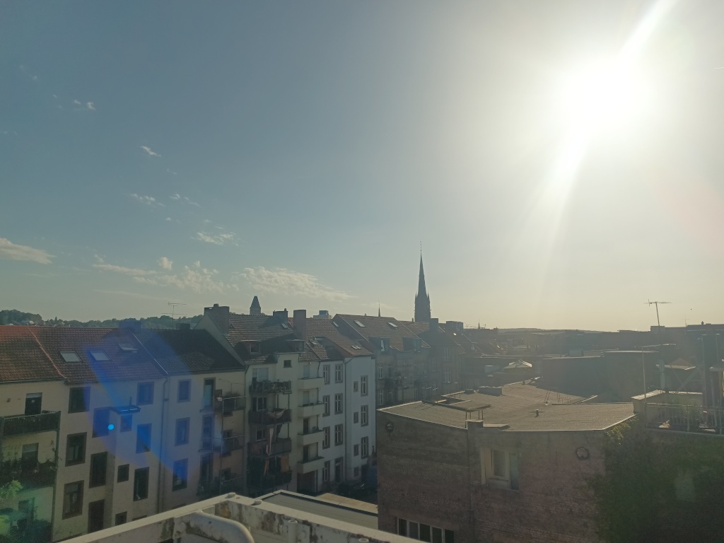 Voll möblierte 1-Zimmer-Wohnung zur Untermiete in der Innenstadt / Fully Furnished One-Bedroom Apartment for Sublet in City Centre – Richard-Wagner-Straße 77, 66111 Saarbrücken St. Johann – Vorschaubild 11