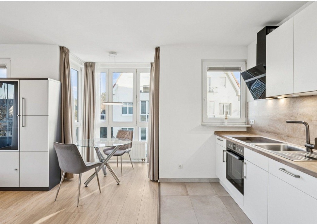 Möbilierte Einzimmerwohnung mit Balkon direkt an der S2 – Alt Lichtenrade 74, 12309 Berlin Lichtenrade – Vorschaubild 6