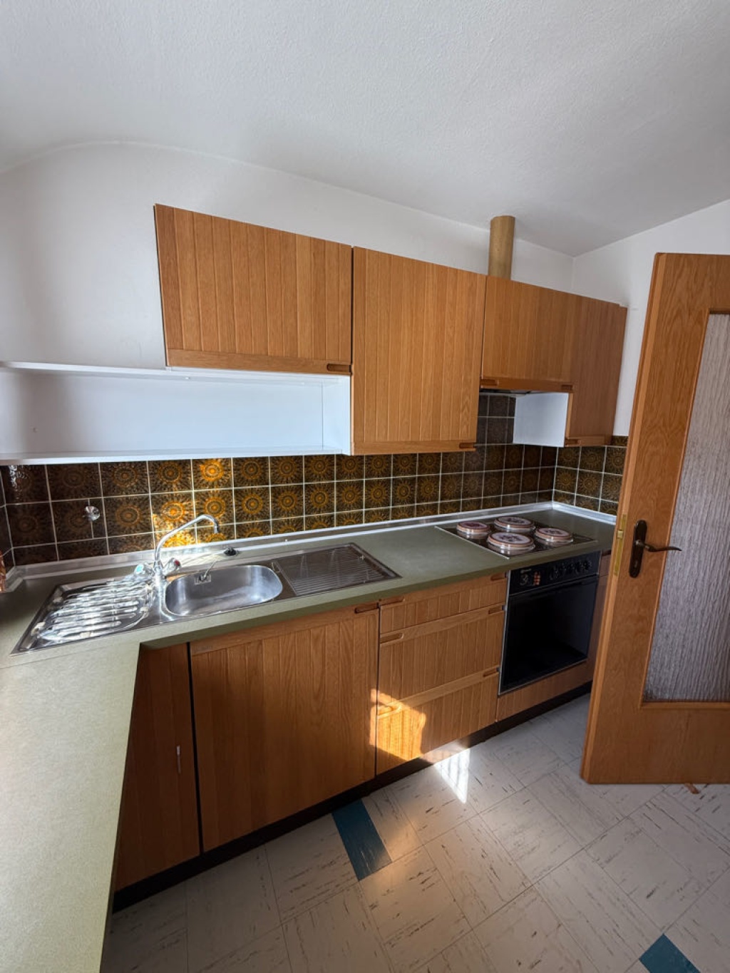 WG-Zimmer Kusterdingen Kelterweg 3 - Küche (OG)