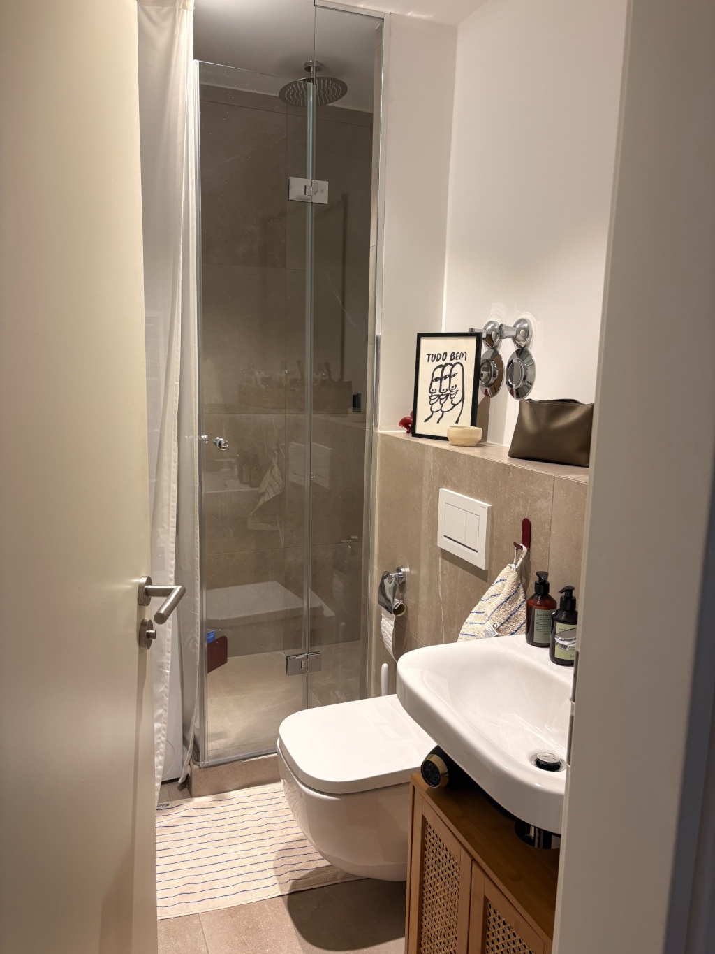 Untermiete: Möblierte 2Z-Wohnung nähe Englischer Garten – Ohmstraße 8, 80802 München München – Vorschaubild 6