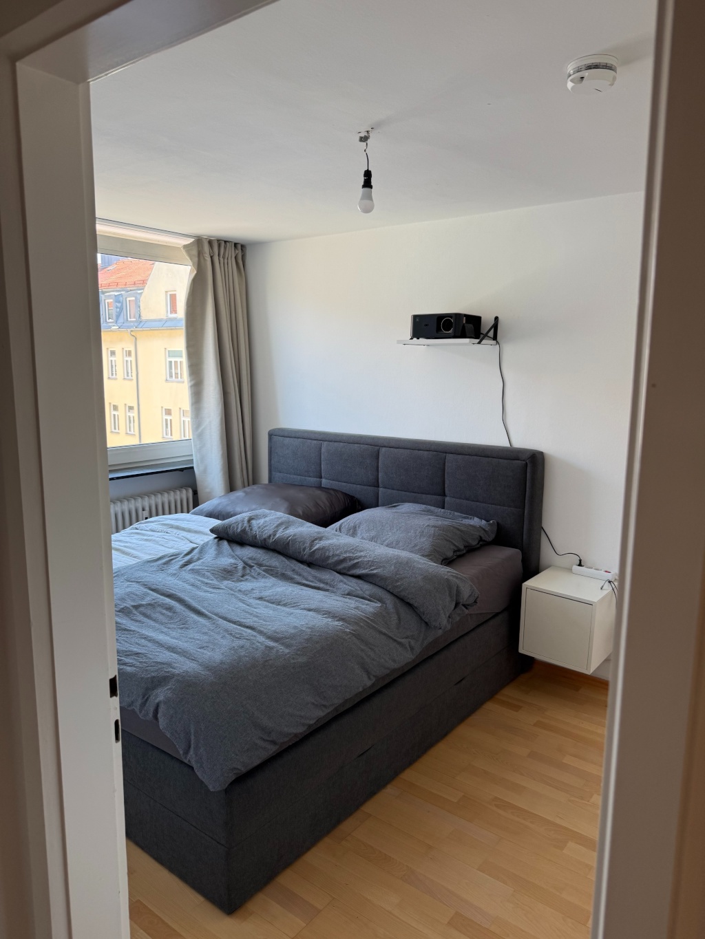 Große, helle Wohnung in Schwabing in zentraler Lage, mobliert, befristet – Belgradstraße 15A, 80796 München Schwabing-West – Vorschaubild 9