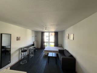 Helle, voll möblierte 1-Zimmer-Wohnung in zentraler Lage