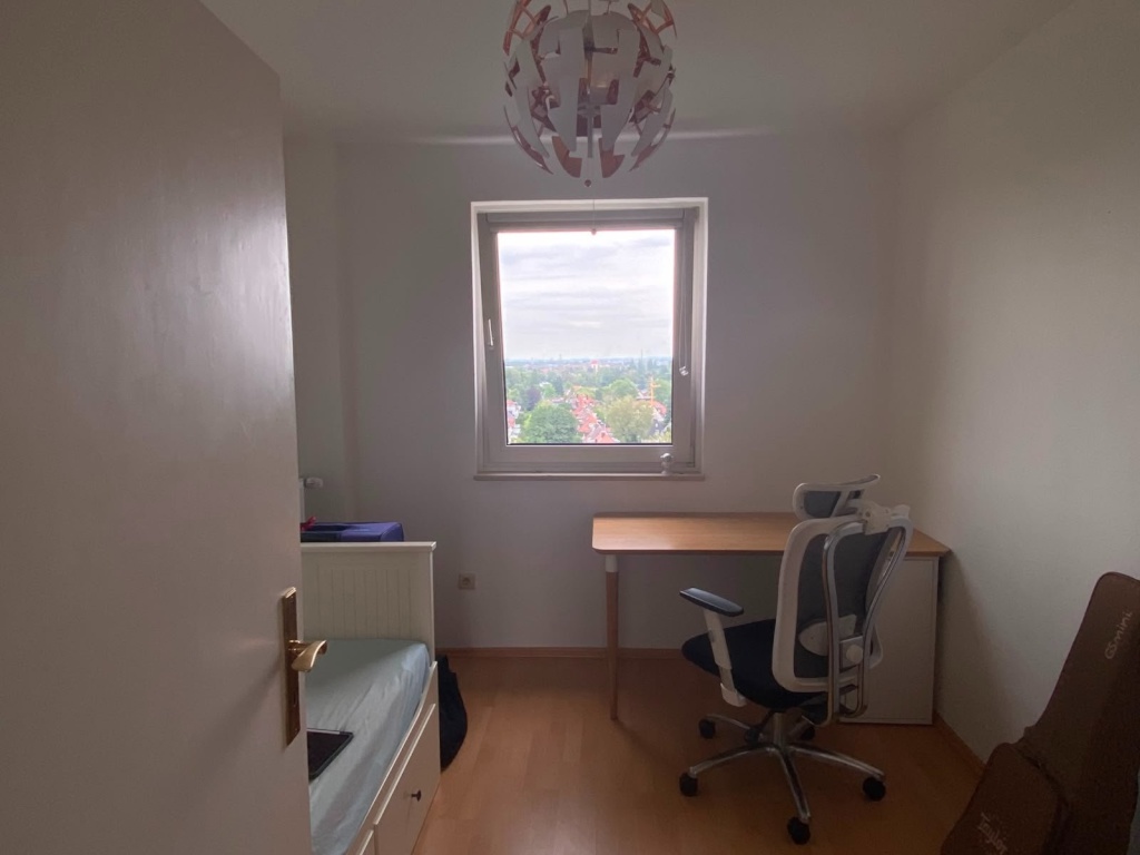 Möblierte 2 Zimmer Wohnung – ruhig & zentral (01.10-30.11) – Buschingstr., 81677 München Bogenhausen – Vorschaubild 3