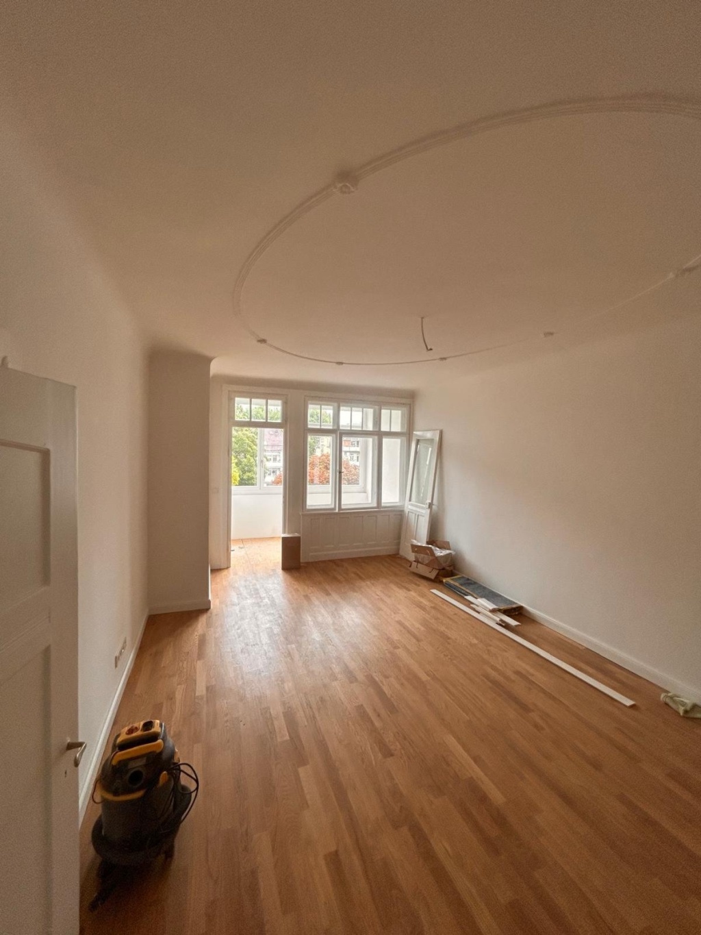 5-Zi. DG-Whg. EBK/Balkon/Wintergarten - WG geeignet – Taubenheimstr. 35, 70372 Stuttgart Bad Cannstatt – Vorschaubild 2