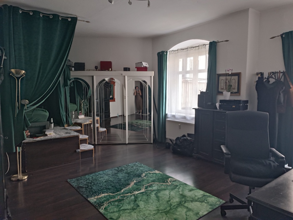 lfurnished flat Central, 45 m2 untill 15.09.