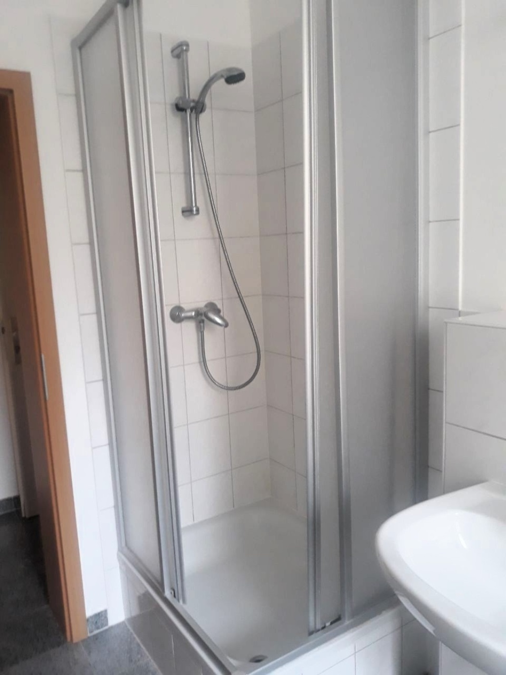 gemütliche 1-Zimmer-Wohnung (mit Einbauküche und Waschmaschine) - im Hinterhof, Nähe Uni – Johannes-Kirsch-Straße, 39106 Magdeburg Alte Neustadt – Vorschaubild 9