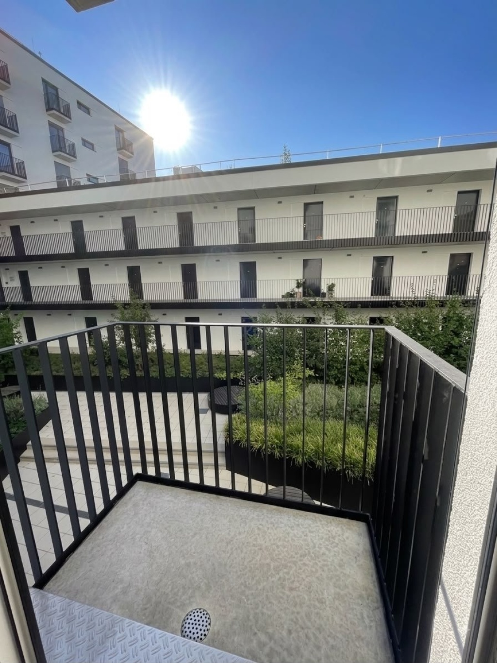 Schöne 1-Zimmer-Wohnung vollmöbliert mit Balkon in Stuttgart-Nord – nahe Milaneo – ab 01.10.2026 – Rosensteinstraße 33, 70191 Stuttgart Nord – Vorschaubild 3
