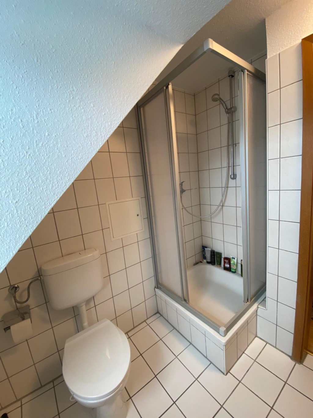 Möblierte 2-Zimmer Wohnung - Nachmieter gesucht – Stifterstraße 10, 7743 Jena Jena-Zwätzen – Vorschaubild 3