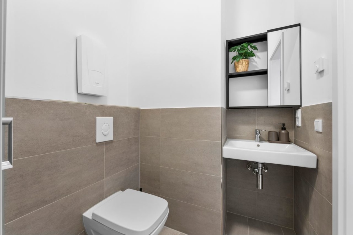 Helles Zimmer in renovierter Wohnung in der Turinerstraße – Turiner Straße, 13347 Berlin – Vorschaubild 7