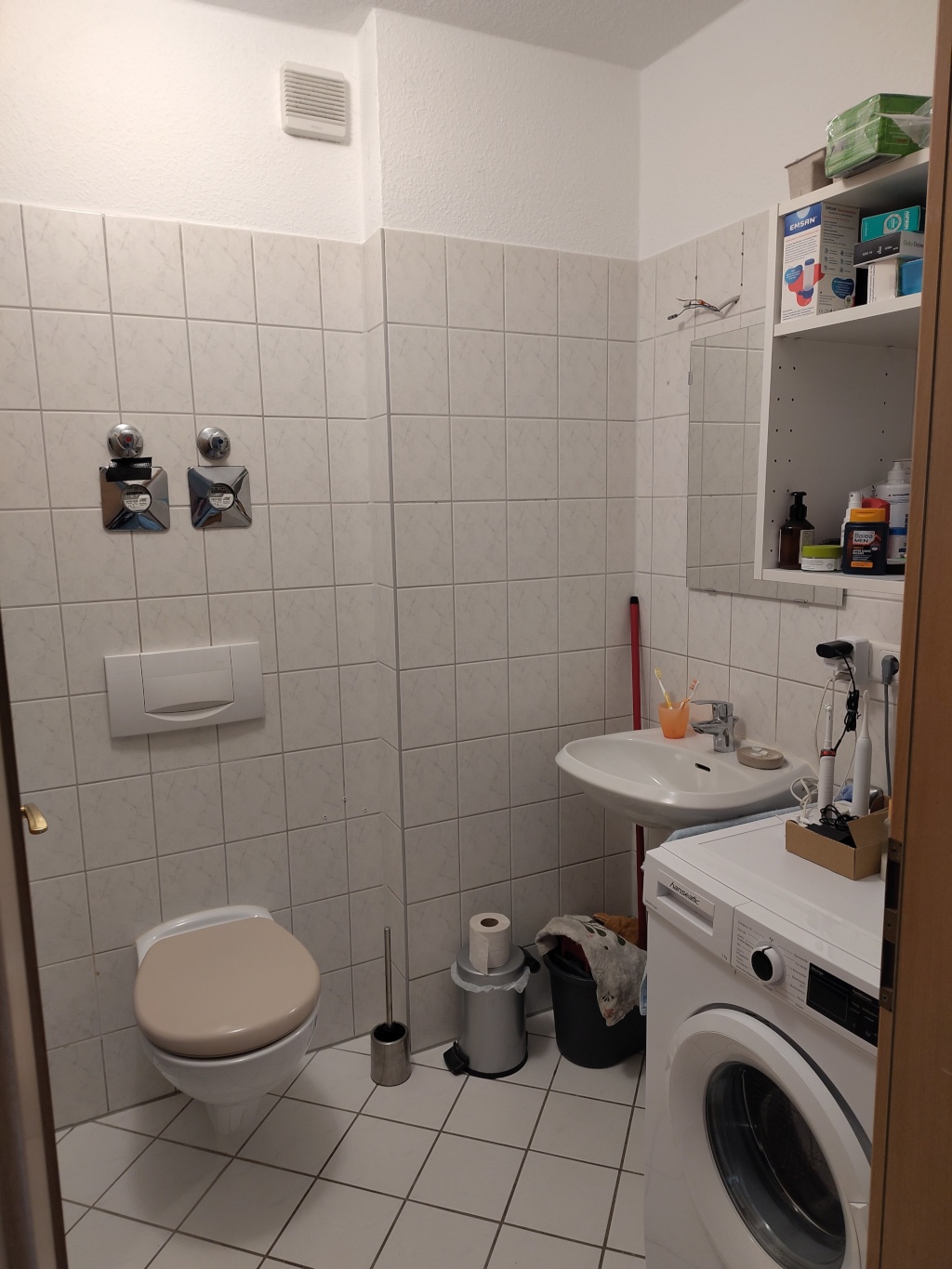 WG-Zimmer Altlindenau Luppenstraße 8 - Bad mit Dusche