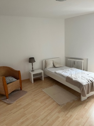 Anzeigenbild: Helles Zimmer in 2er WG