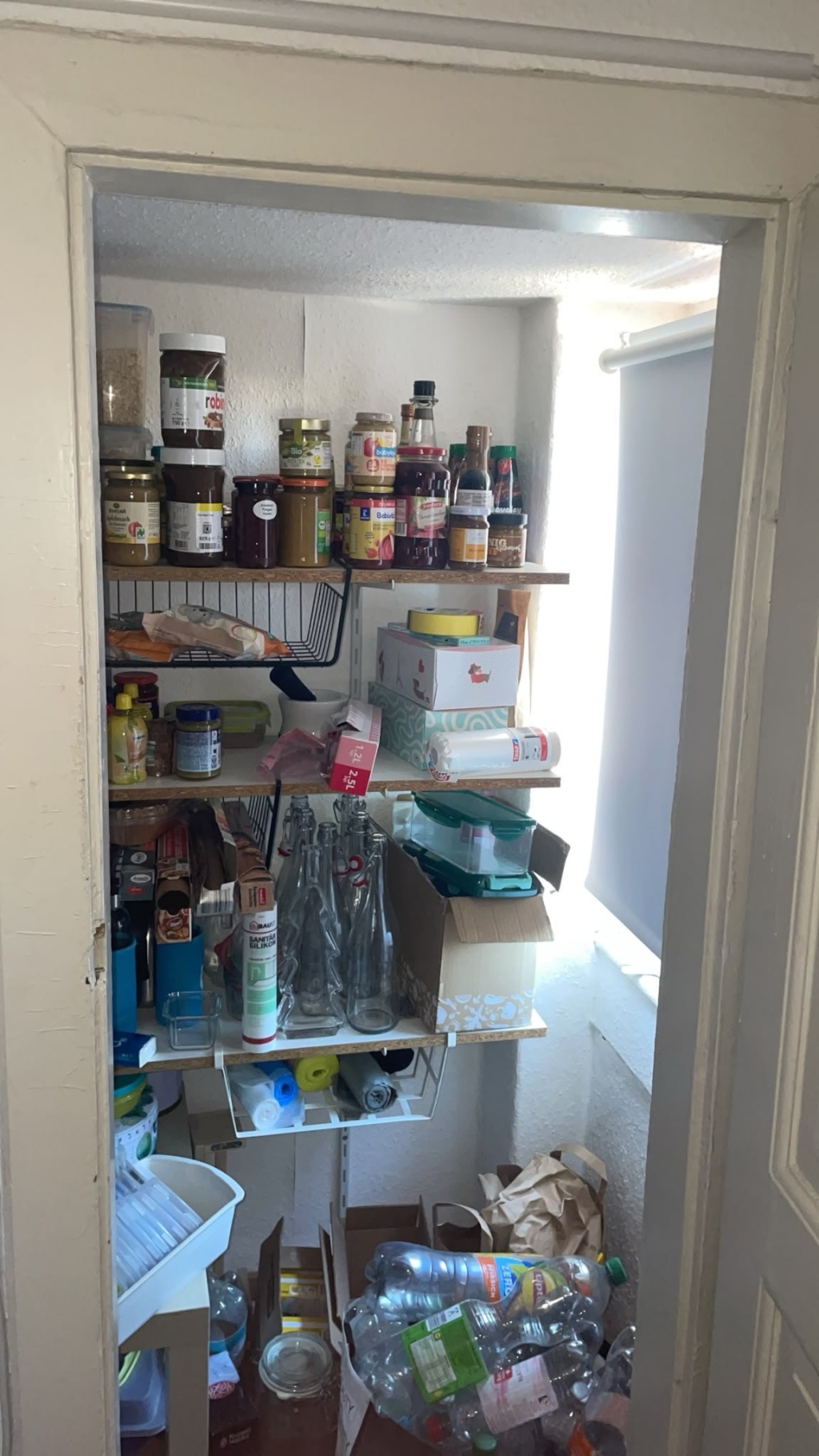 Flat Frankfurt Wilhemlshöherstraße - Speisekammer ca. 1,5m²