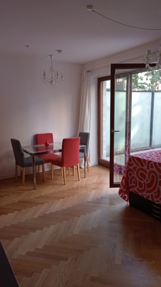 Sehr helle zentrale neuwertige 3-Zi.Whg, Prenzlauer Berg, gr. Terrasse u Balkon, Aufzug, EBK voll ausgestattet & möblier — photo 1