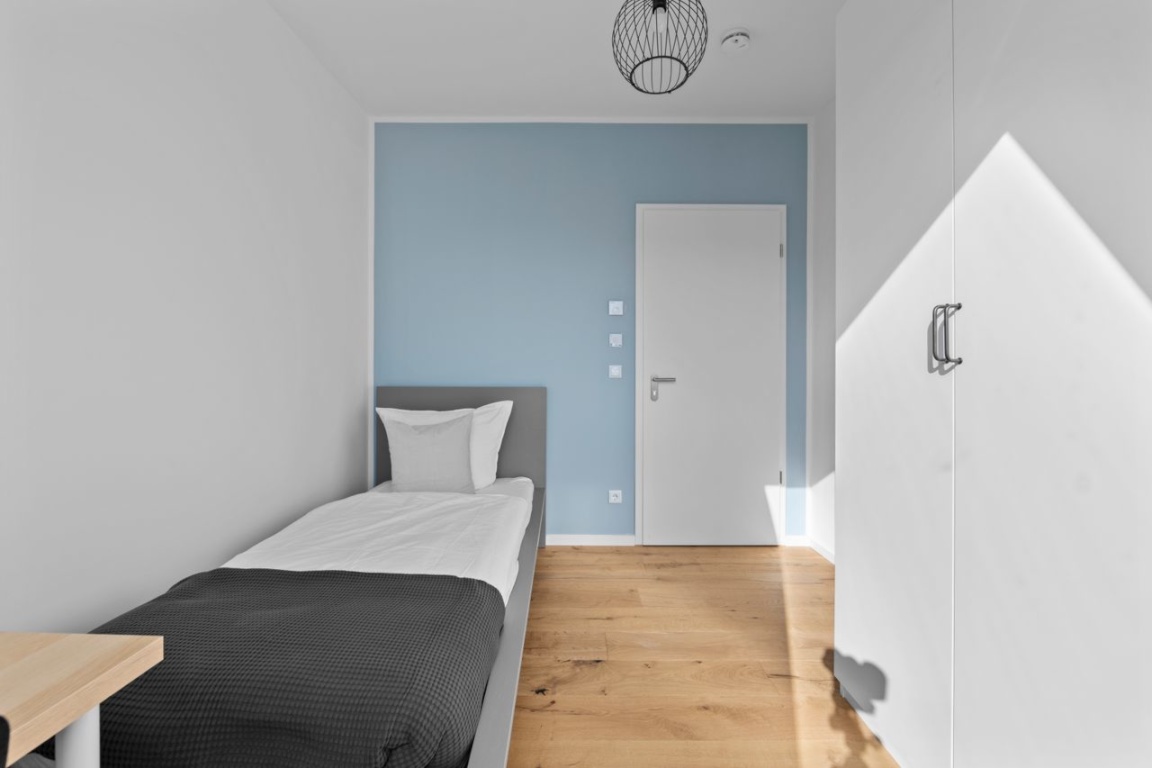Helles Zimmer in renovierter Wohnung in der Turinerstraße – Turiner Straße, 13347 Berlin – Vorschaubild 3