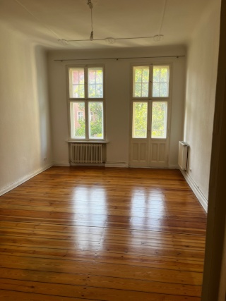 2,5-Zimmer in einem Altbau in Charlottenburg- befristet — photo 1