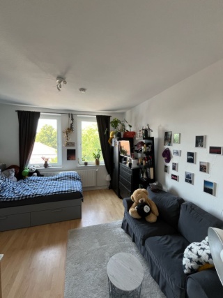 schönes WG Zimmer (16 qm)