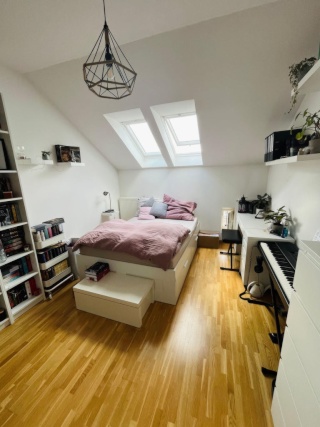 schönes Zimmer in entspannter 3er WG
