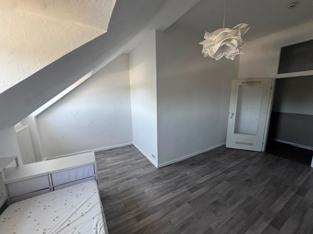 2 Zimmer Wohnung WG geeignet 83 m2 groß – Goebensiedlung 3, 56077 Koblenz Asterstein – Vorschaubild 4