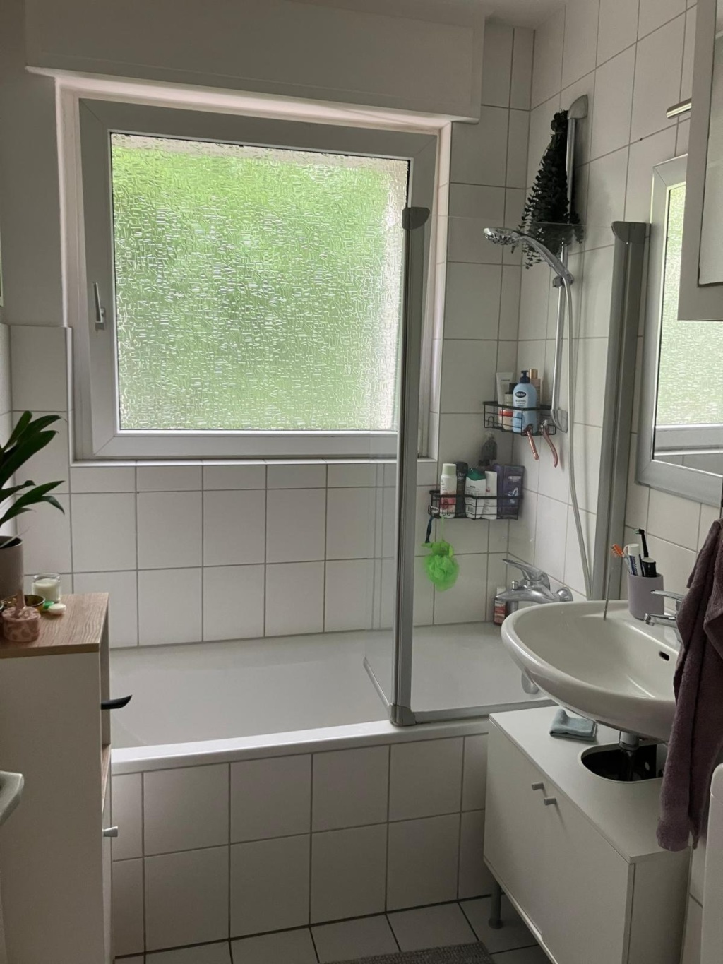 Kurzaufenthalt in möbilierter WG-/Wohnung in Bonn September/Oktober mit möglicher Verlängerung // Short term apartment opportunity for single rooms or couples/existing WGs – Paul-Clemen-Straße, 53113 Bonn Gronau – Vorschaubild 8