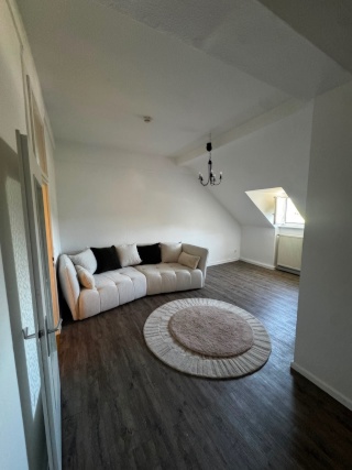 Imagen del anuncio: 2 Zimmer Wohnung WG geeignet 83 m2 groß