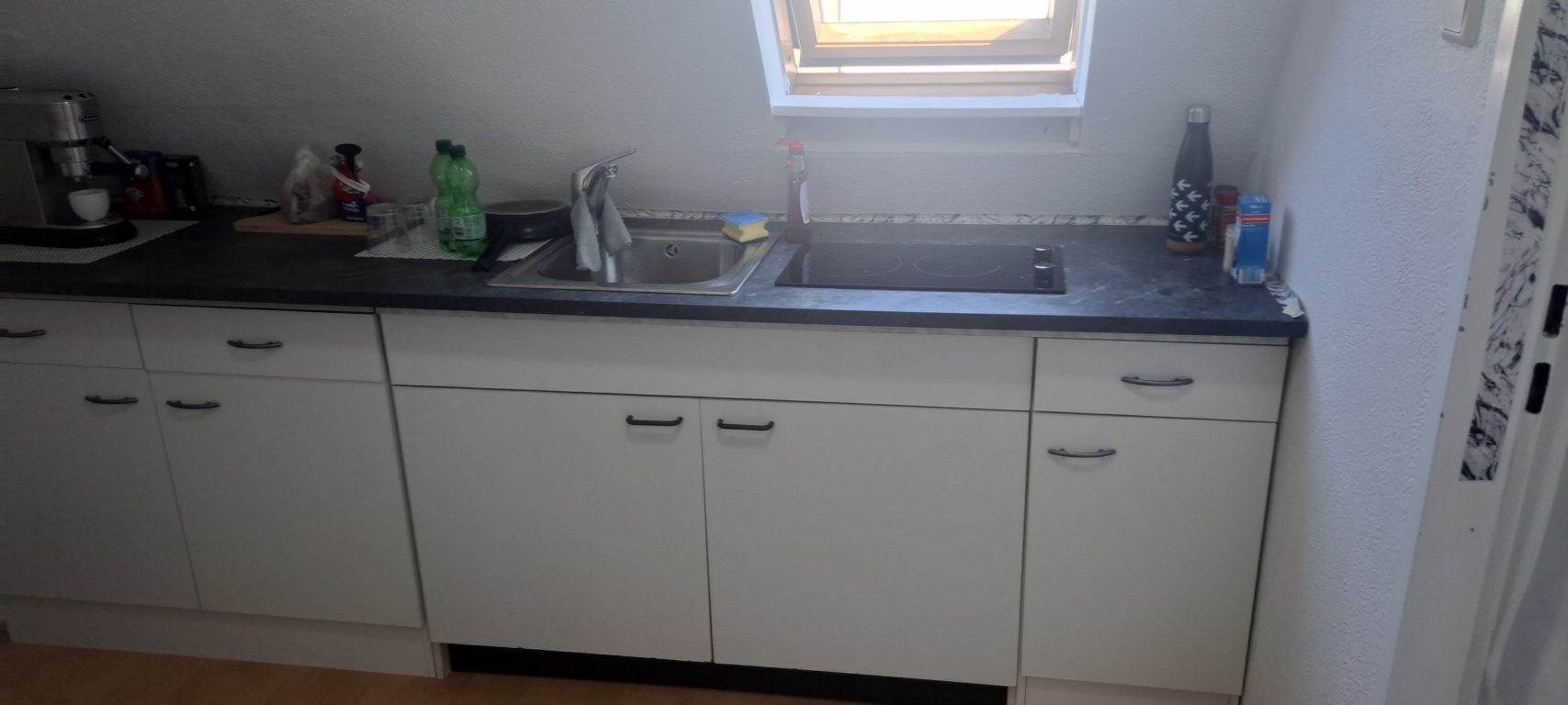 2 Zimmer Dachgeschoss Wohnung in München Laim/Hadern ab sofort tel.:+4917646160325 nur Anrufe – Fürstenriederstr. 190, 81377 München Laim – Vorschaubild 11